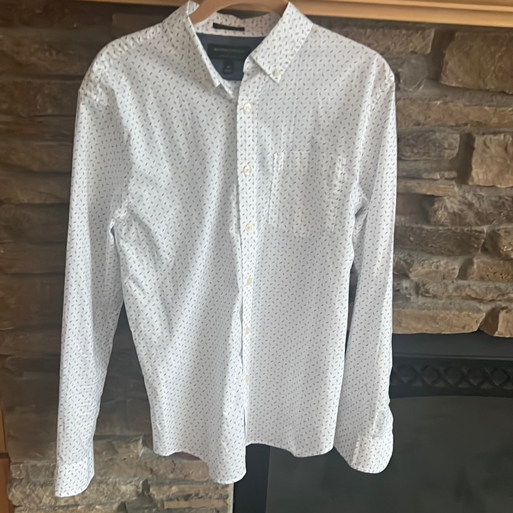 Mens medium Banana Republic Untucked Fit dress shirt